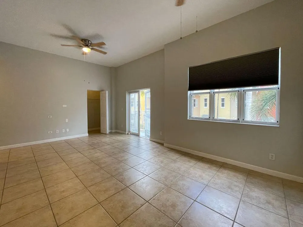 2377 Vintage Drive Lighthouse Point, FL 33064