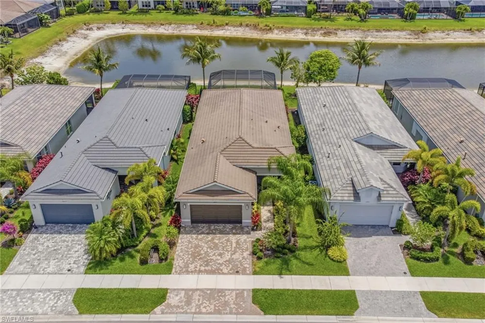 28433 Capraia Drive Bonita Springs, FL 34135