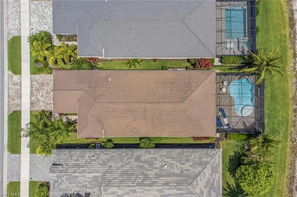 28433 Capraia Drive Bonita Springs, FL 34135