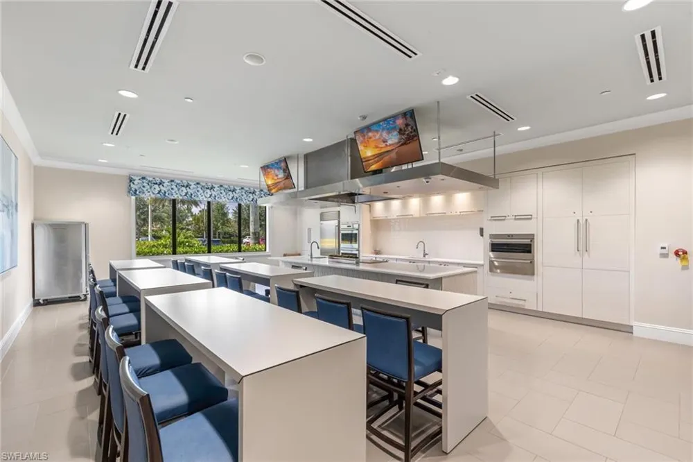 28433 Capraia Drive Bonita Springs, FL 34135
