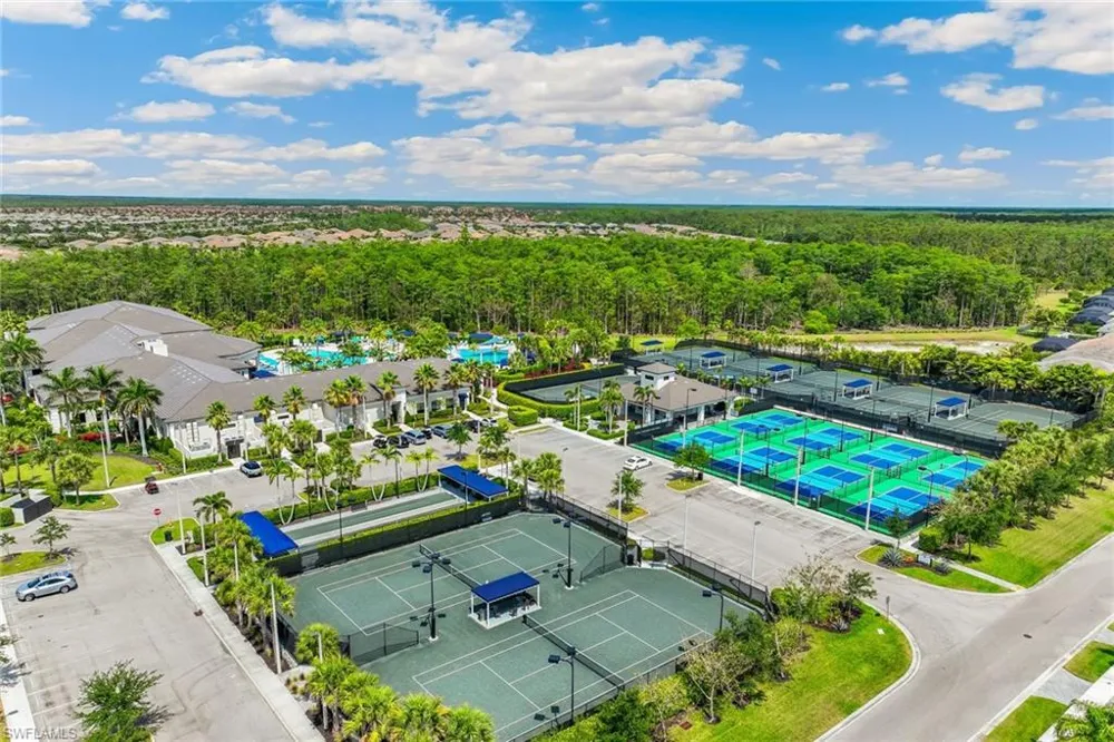 28433 Capraia Drive Bonita Springs, FL 34135