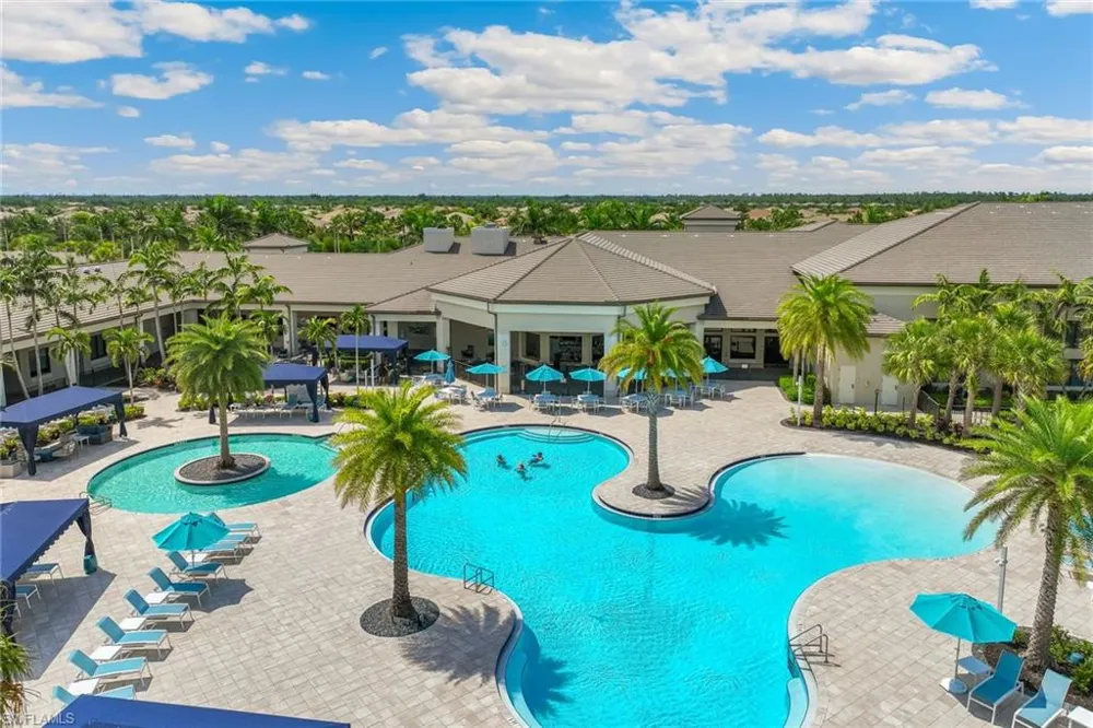 28433 Capraia Drive Bonita Springs, FL 34135