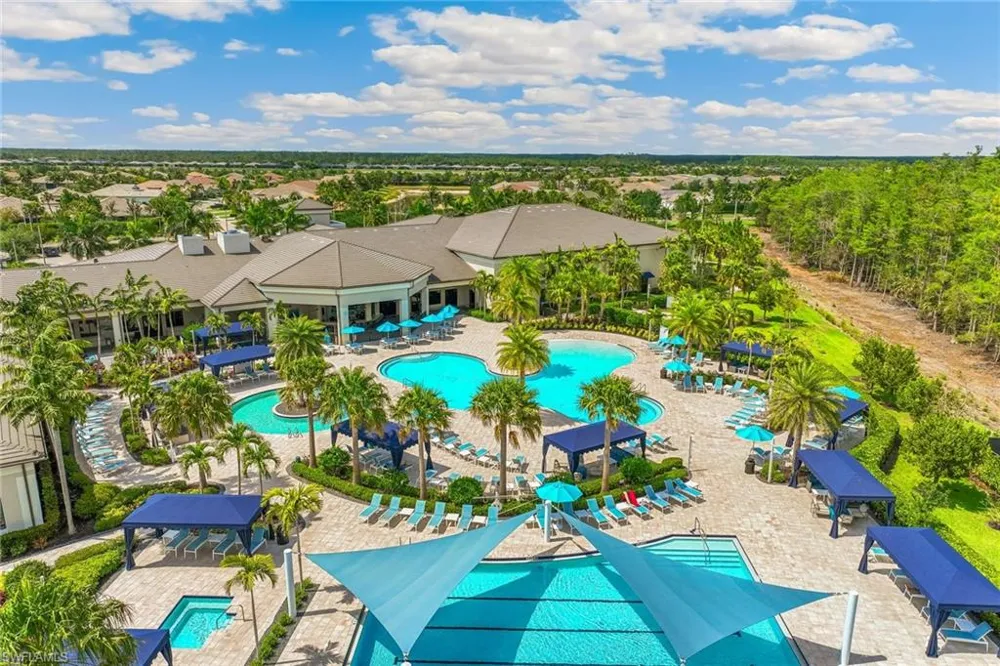 28433 Capraia Drive Bonita Springs, FL 34135