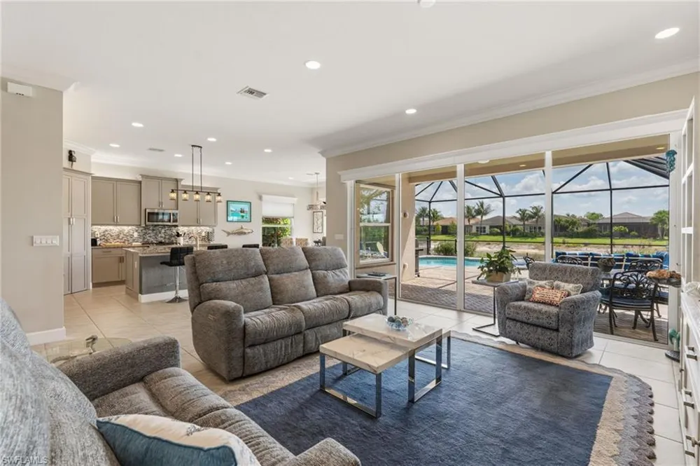 28433 Capraia Drive Bonita Springs, FL 34135