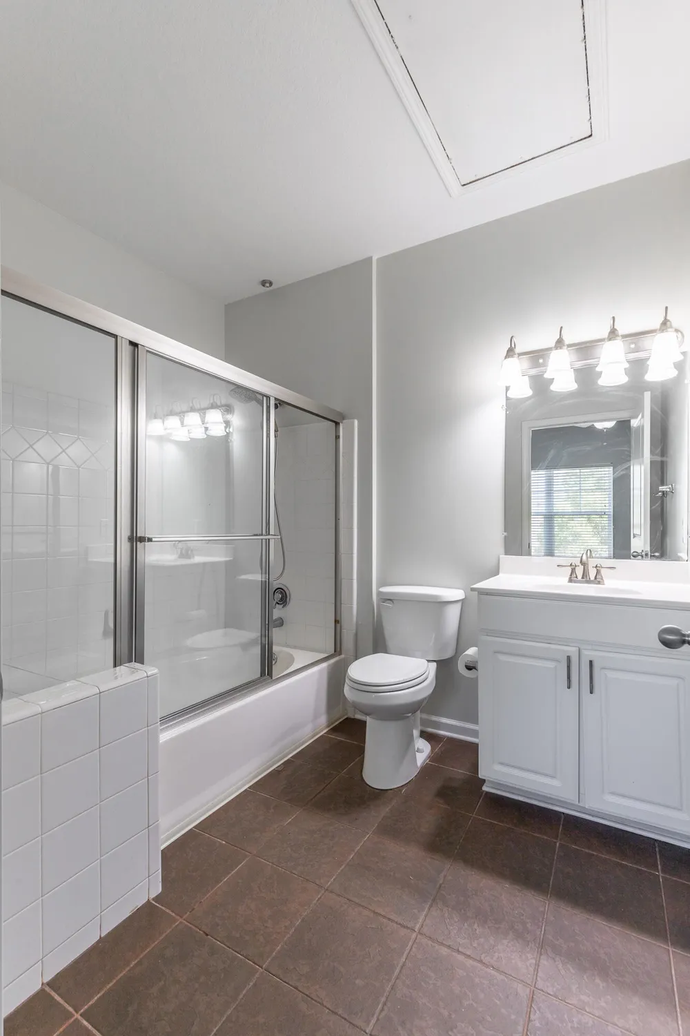 2105 Regency Court Chattanooga, TN 37421