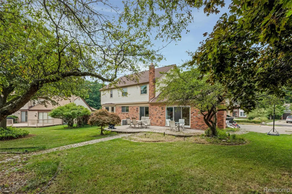 450 Timberline Drive Rochester Hills City, MI 48309