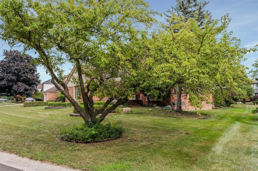 450 Timberline Drive Rochester Hills City, MI 48309