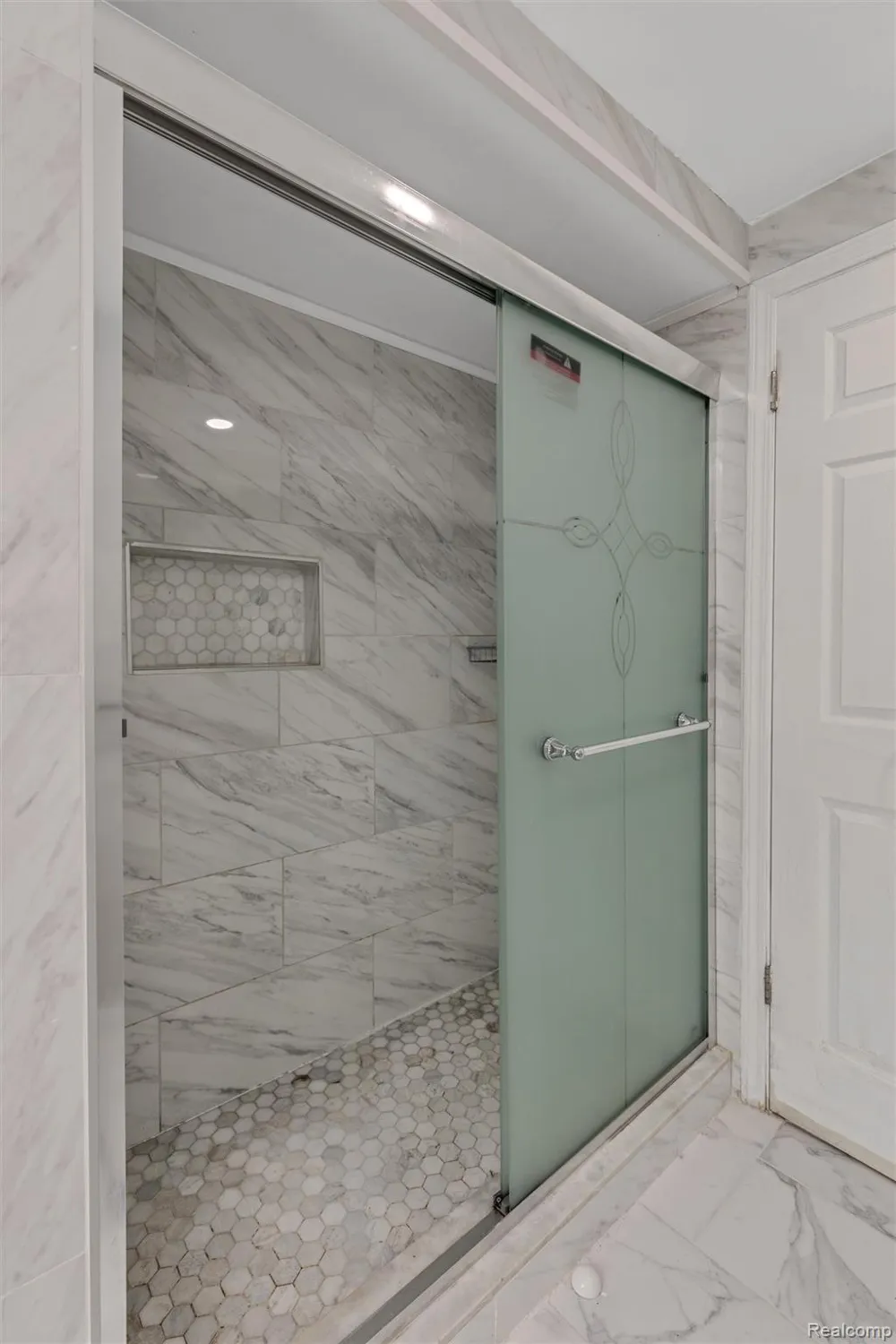 450 Timberline Drive Rochester Hills City, MI 48309