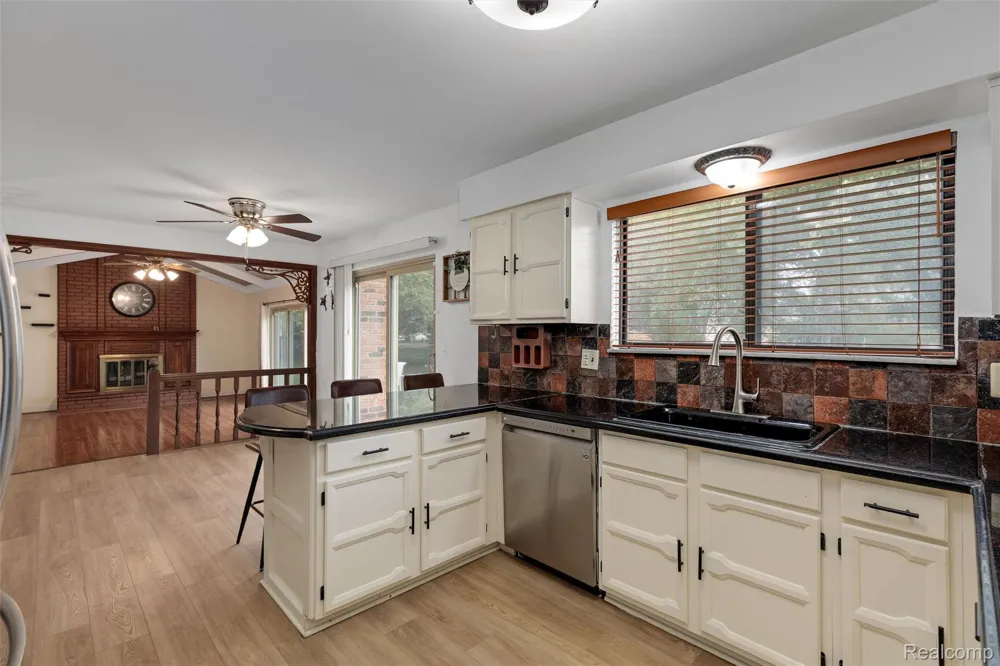 450 Timberline Drive Rochester Hills City, MI 48309