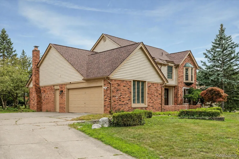 450 Timberline Drive Rochester Hills City, MI 48309
