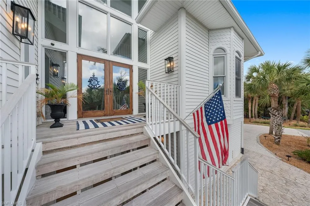 660 Anchor Drive Sanibel, FL 33957