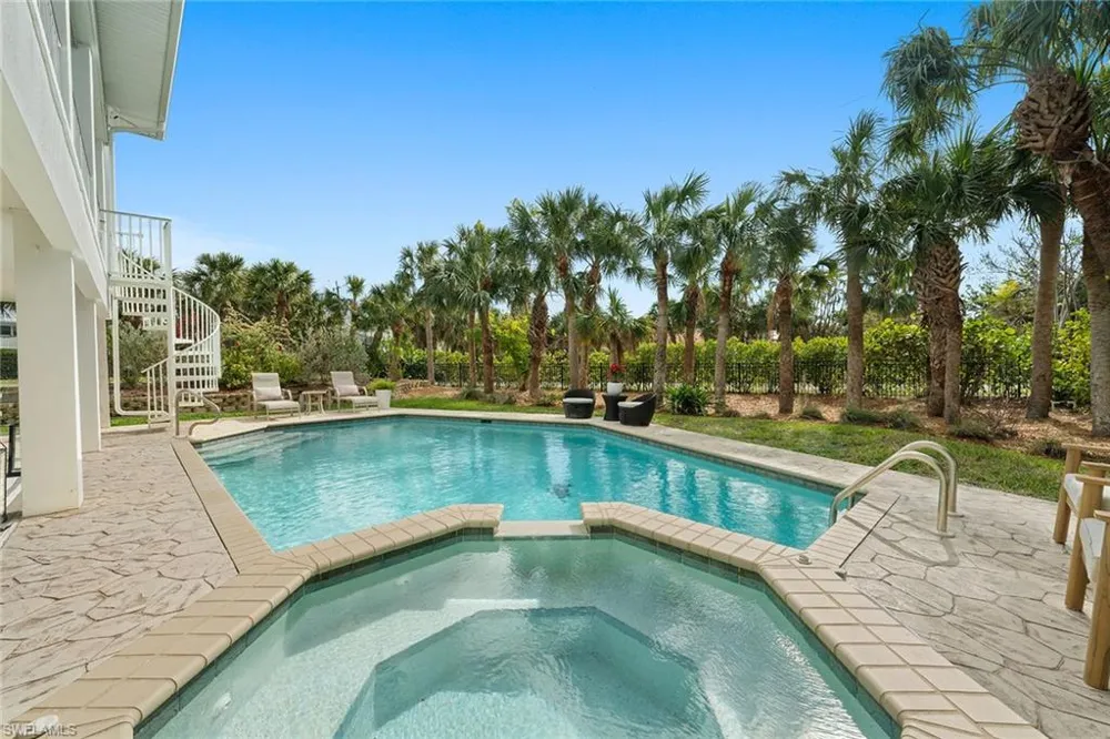 660 Anchor Drive Sanibel, FL 33957