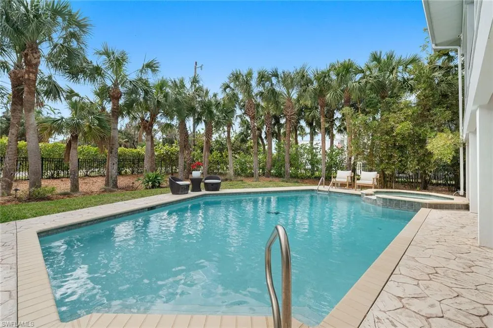 660 Anchor Drive Sanibel, FL 33957