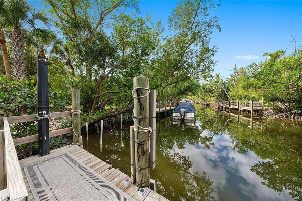 660 Anchor Drive Sanibel, FL 33957