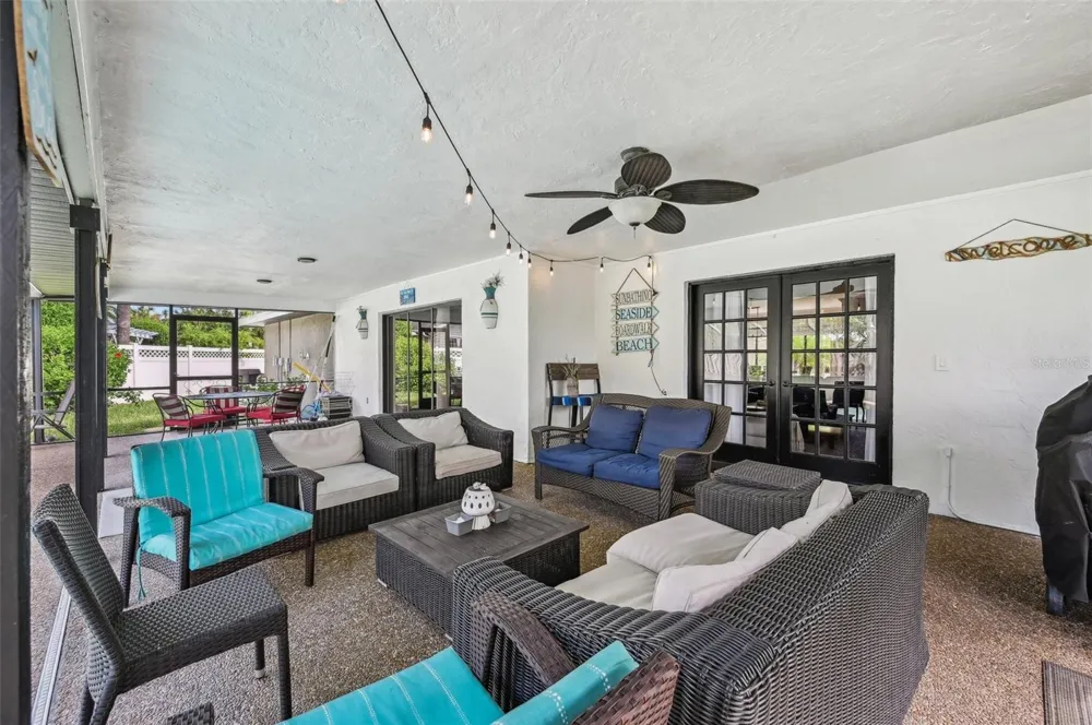 6106 45TH STREET W Bradenton, FL 34210
