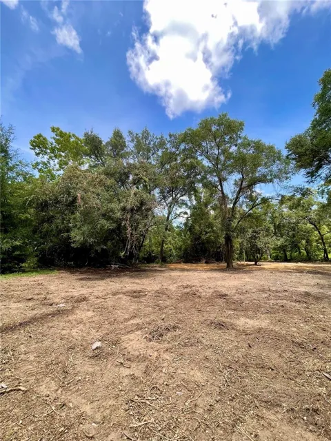 5601 NW 71ST STREET