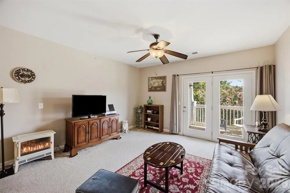 9113 Mcdowell Creek Court #9113 Cornelius, NC 28031
