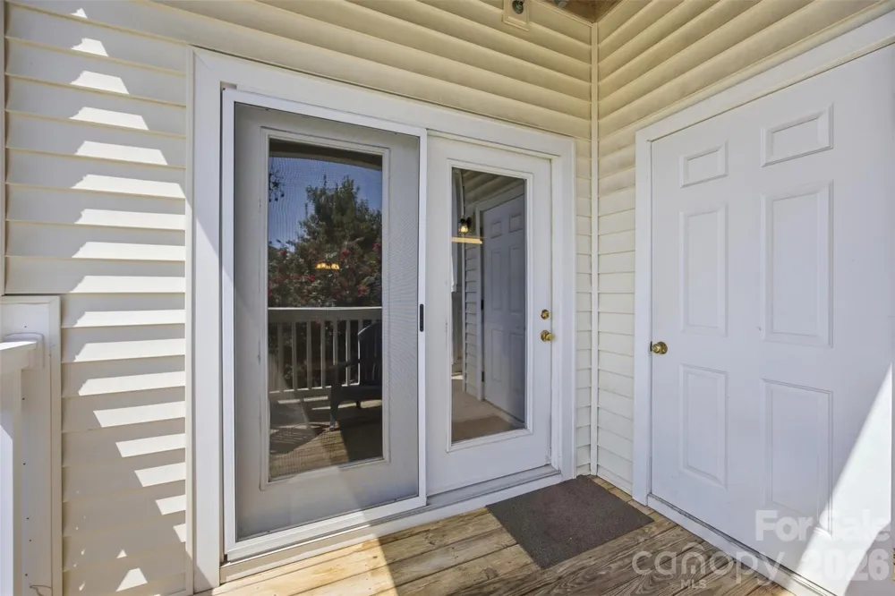 9113 Mcdowell Creek Court #9113 Cornelius, NC 28031