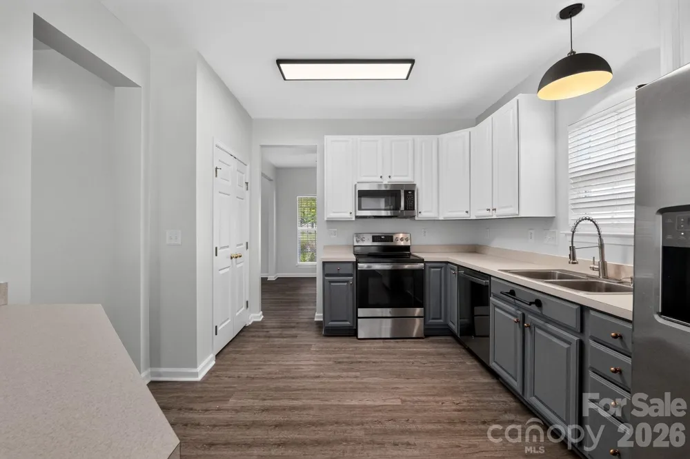 141 Crestwood Drive Mount Holly, NC 28120