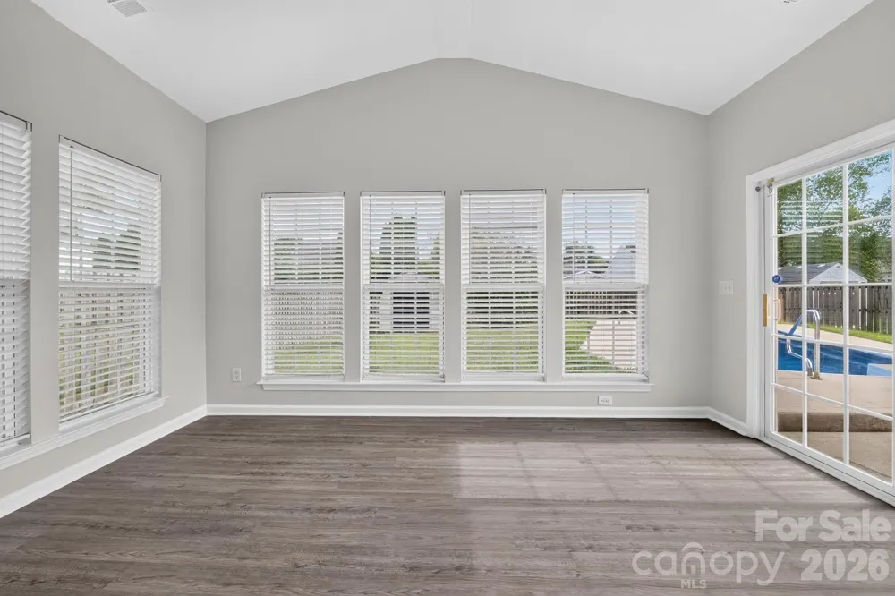 141 Crestwood Drive Mount Holly, NC 28120