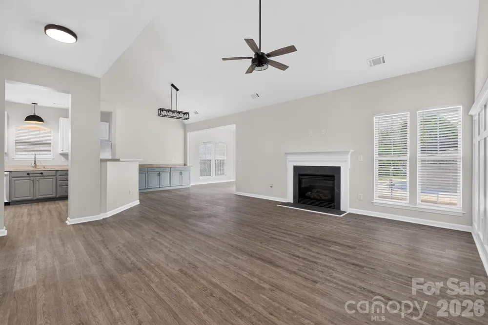 141 Crestwood Drive Mount Holly, NC 28120