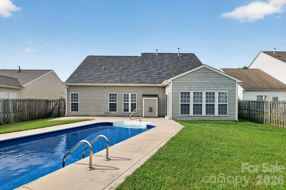 141 Crestwood Drive Mount Holly, NC 28120