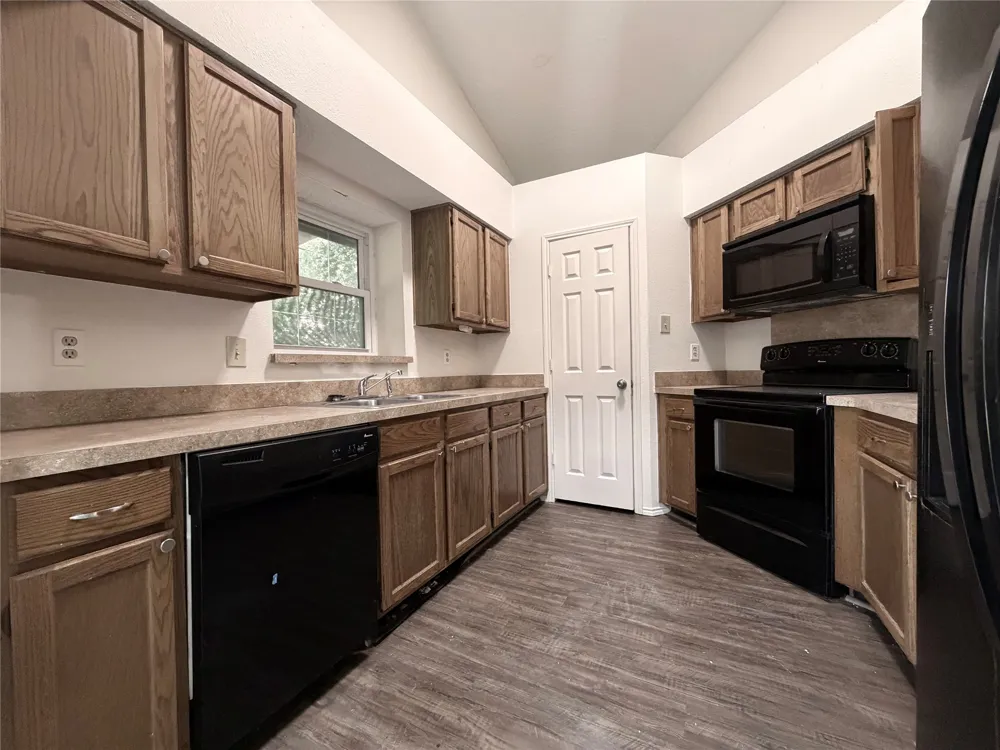 1334 Mimosa Lane Lewisville, TX 75077