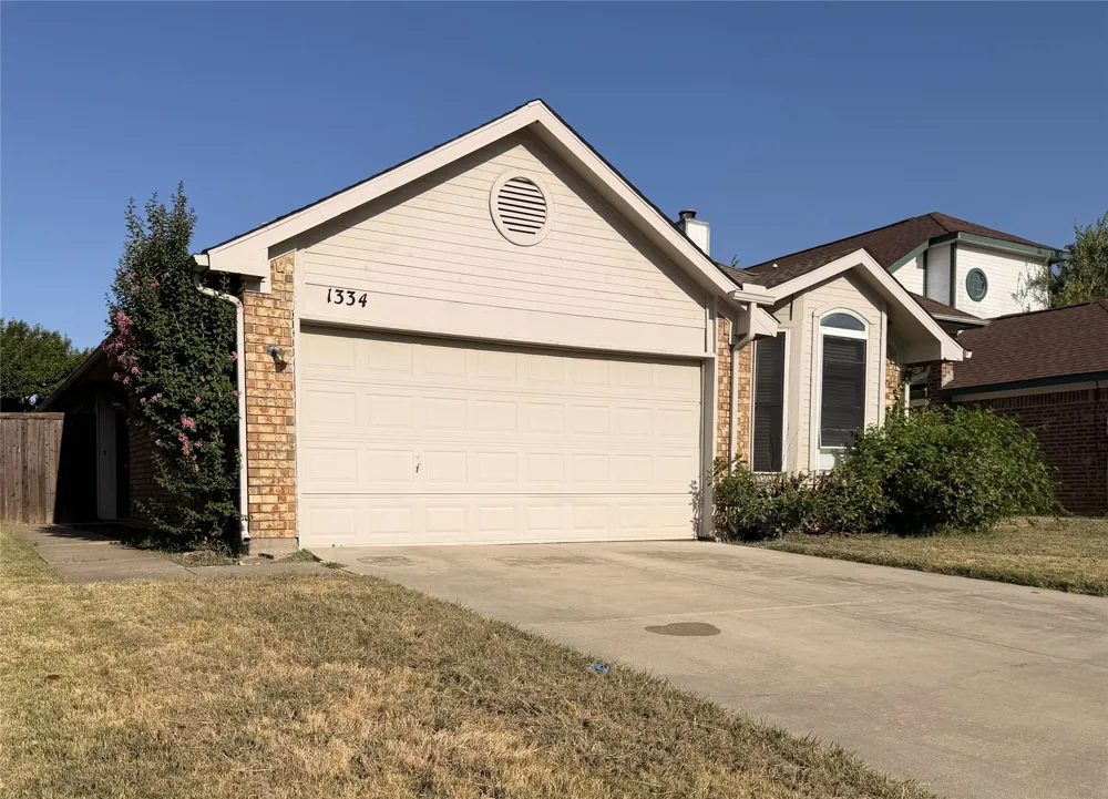 1334 Mimosa Lane Lewisville, TX 75077