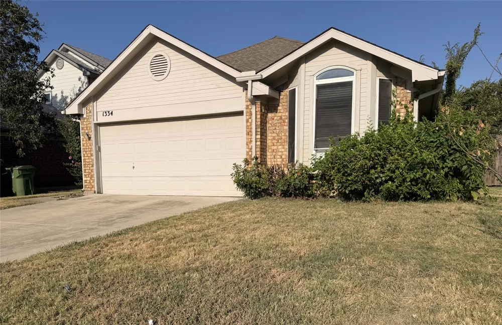 1334 Mimosa Lane Lewisville, TX 75077