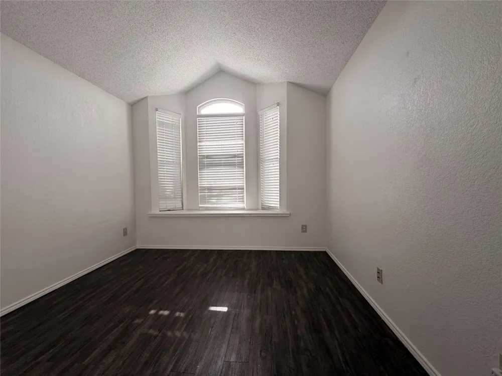 1334 Mimosa Lane Lewisville, TX 75077