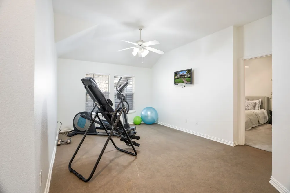 804 SWORD BRIDGE DRIVE Lewisville, TX 75056