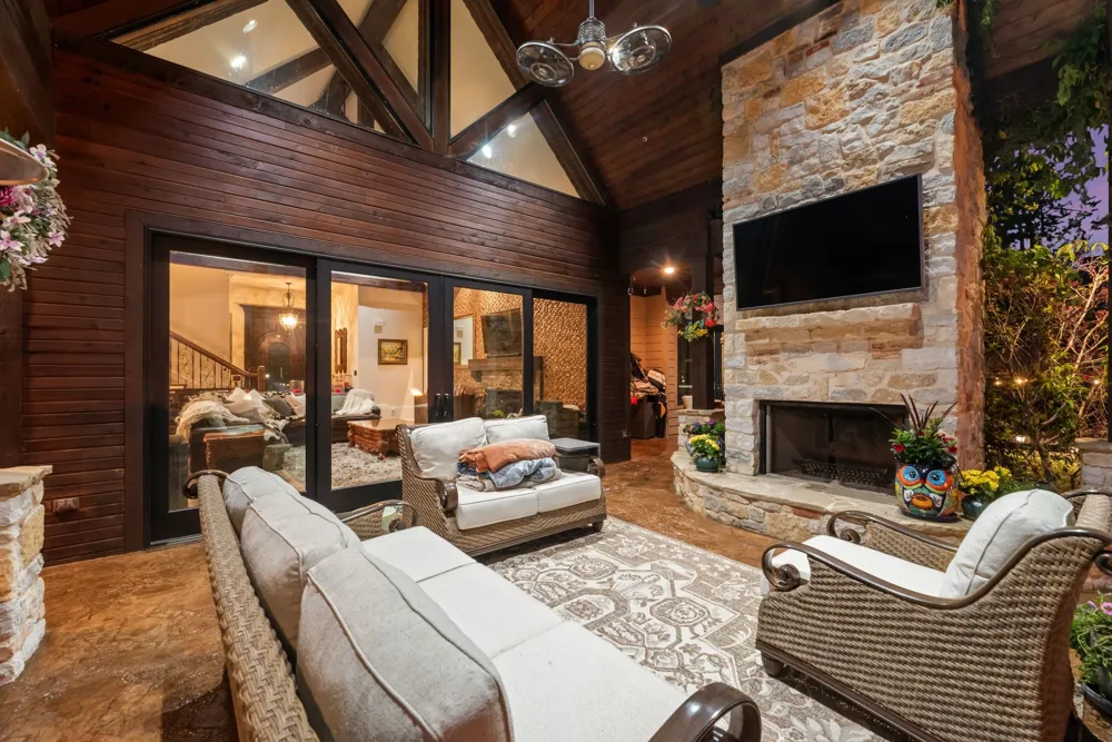 146 SE County Road 2230k Corsicana, TX 75109