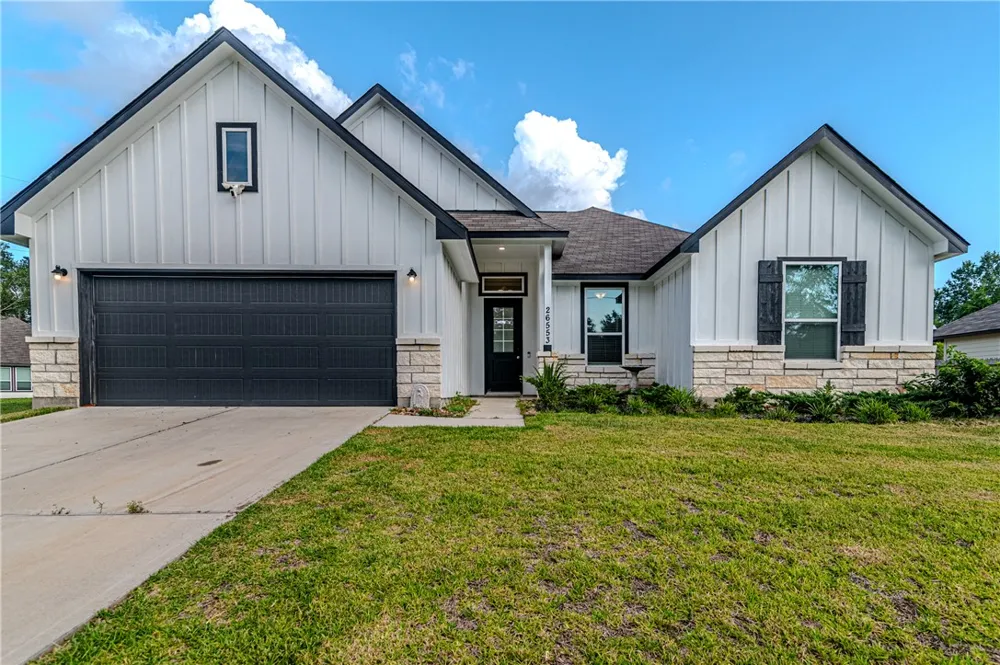 26553 Doe Lane Hempstead, TX 77445