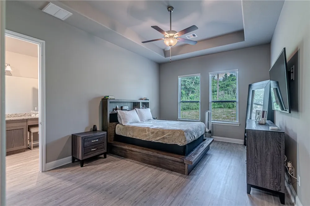 26553 Doe Lane Hempstead, TX 77445