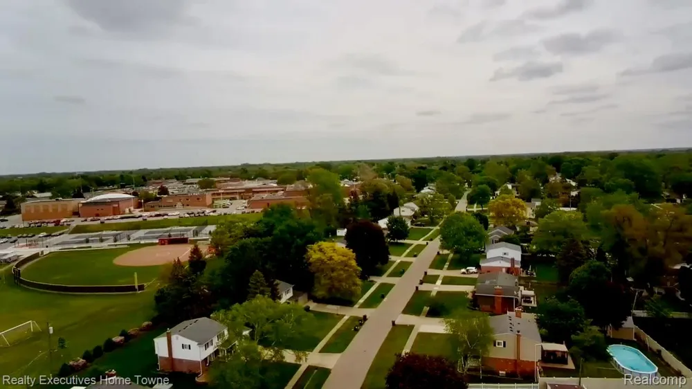 46955 Shiloh Way Shelby Charter Township, MI 48317