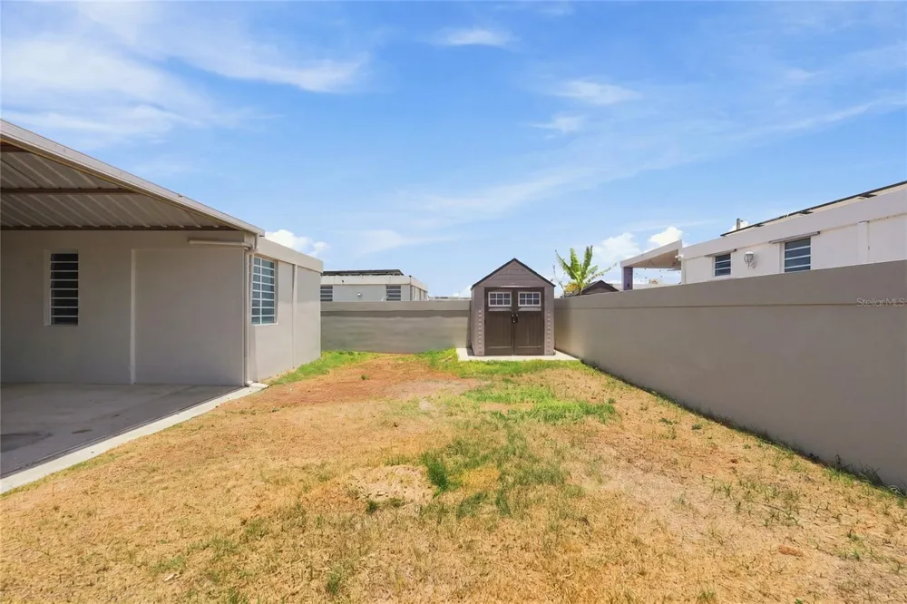 F-30 CALLE MAR EGEO Humacao, PR 00791