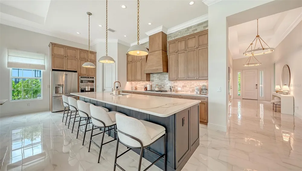 6200 ISLA DEL RAY AVENUE Sarasota, FL 34240