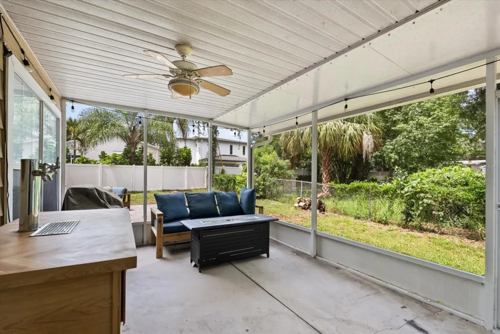 37 E VANDERBILT STREET Orlando, FL 32804