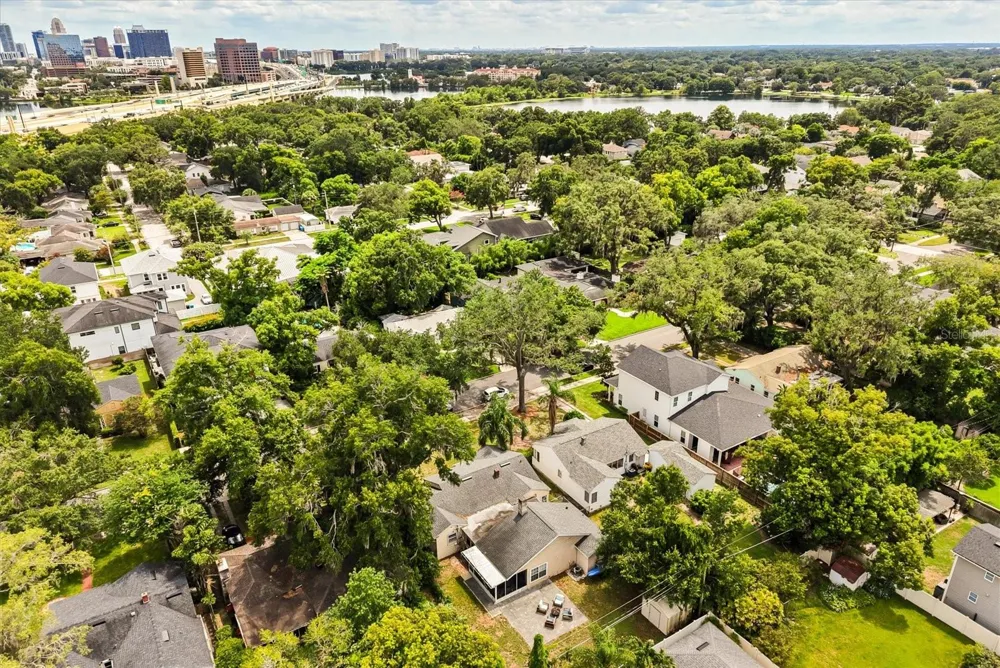 37 E VANDERBILT STREET Orlando, FL 32804