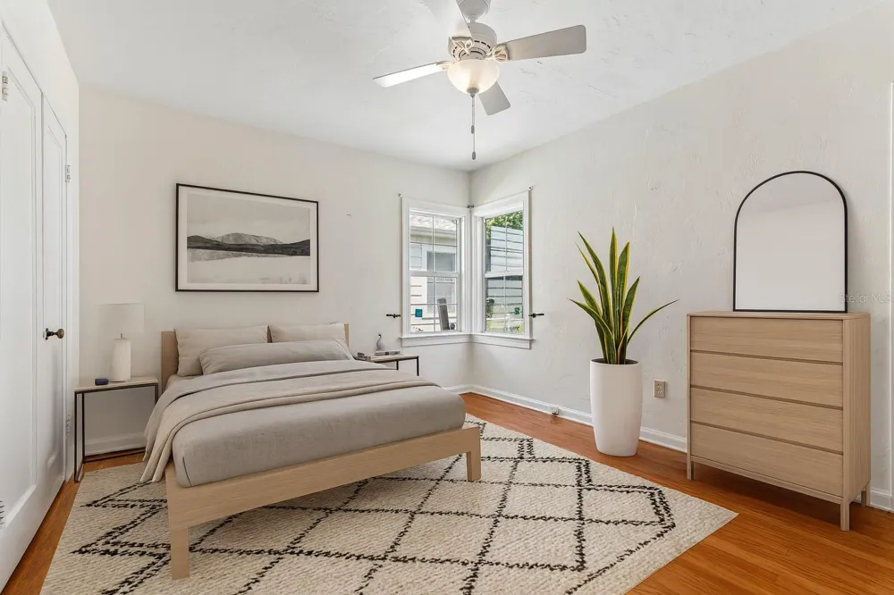 37 E VANDERBILT STREET Orlando, FL 32804