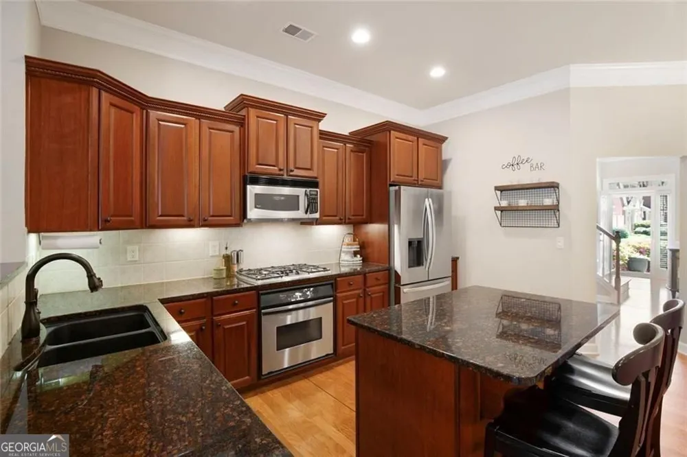 1404 Lexington DR Roswell, GA 30075
