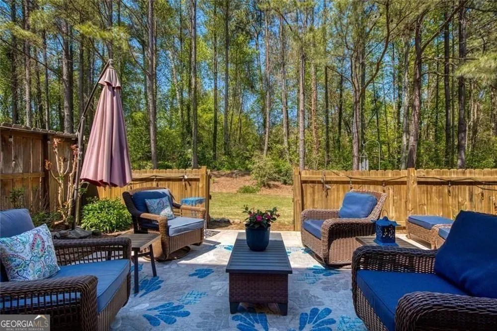1404 Lexington DR Roswell, GA 30075