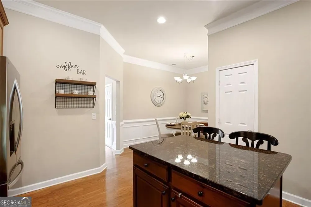 1404 Lexington DR Roswell, GA 30075