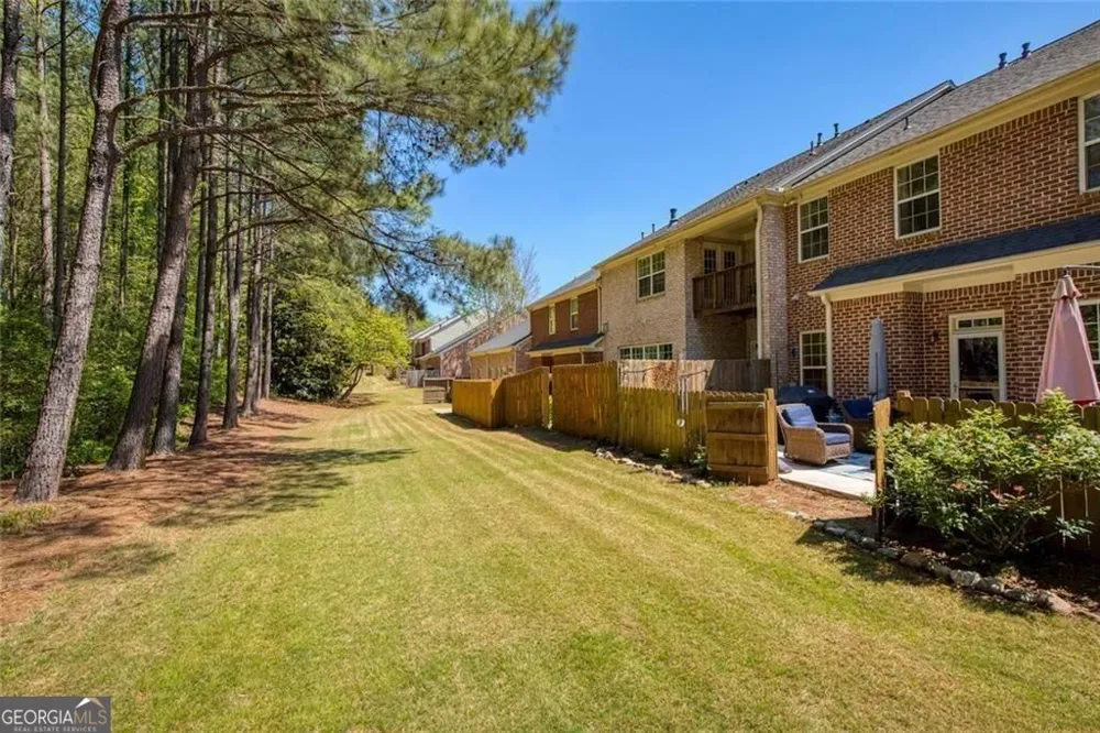 1404 Lexington DR Roswell, GA 30075