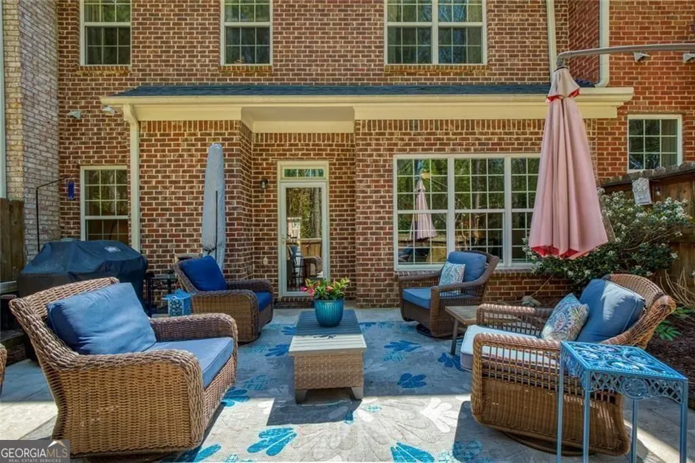1404 Lexington DR Roswell, GA 30075