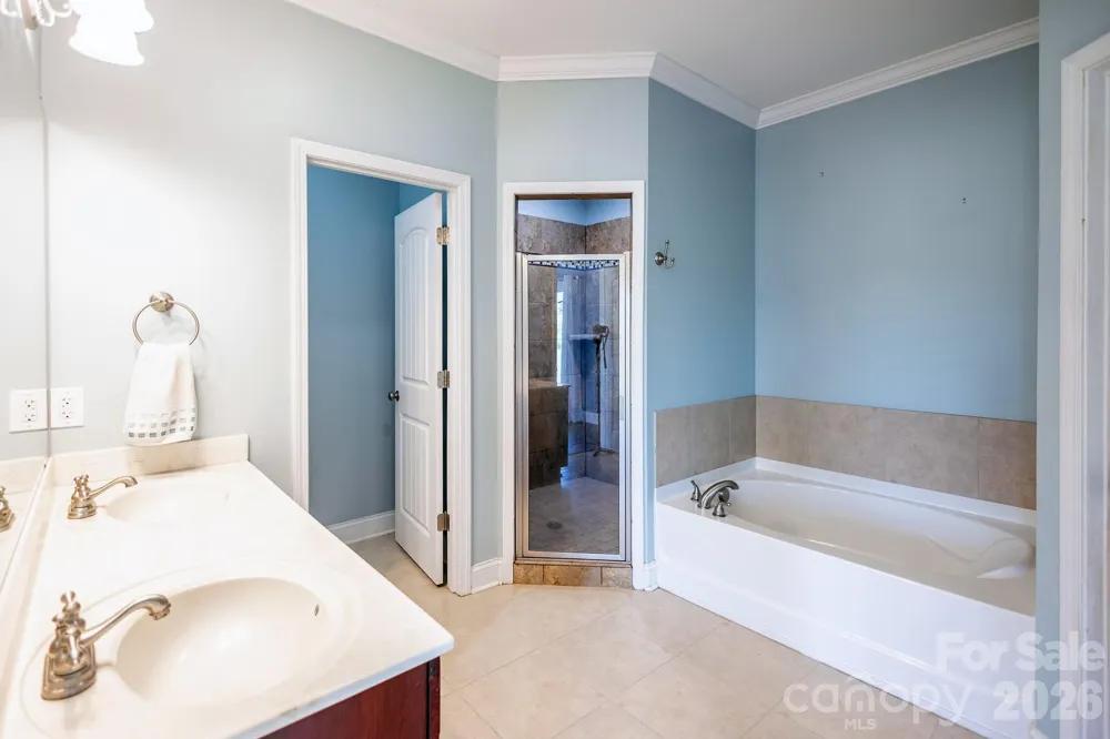 141 Logan Ridge Drive Statesville, NC 28677