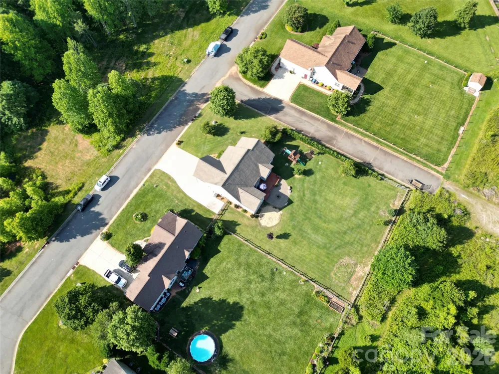 141 Logan Ridge Drive Statesville, NC 28677