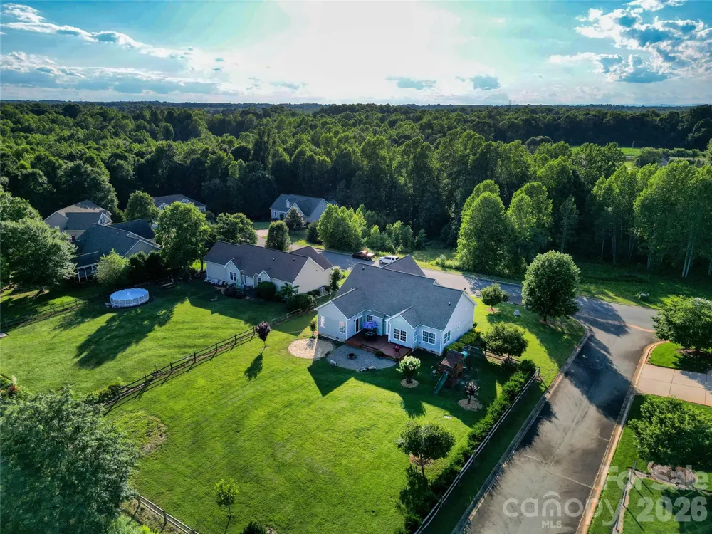 141 Logan Ridge Drive Statesville, NC 28677
