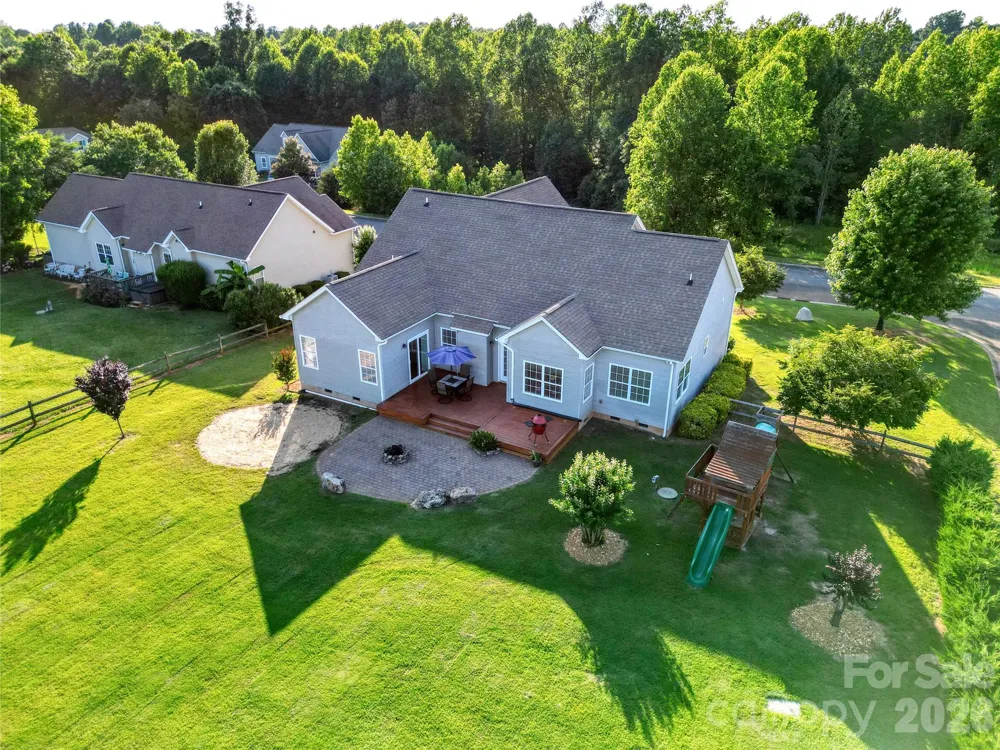 141 Logan Ridge Drive Statesville, NC 28677