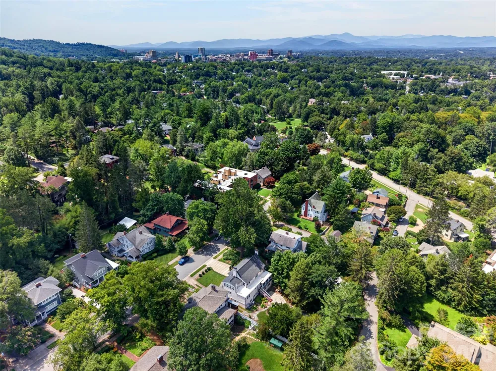 55 Edgemont Road Asheville, NC 28801